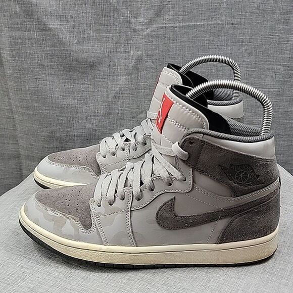 Nike Men's Air Jordan 1 Retro Camo High Sneakers AA3993-027  Gray 2017 OG SZ 9.5 - Picture 10 of 12